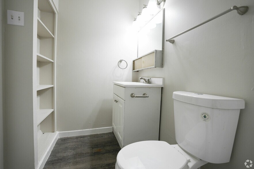 More Photos Of 621 Houston Ave, Jackson Apartments For Sale