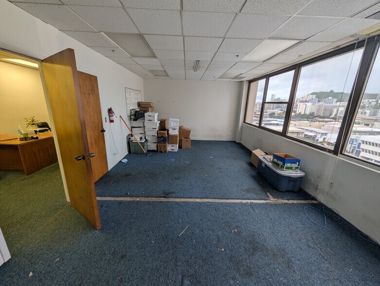 More Photos Of 1314 S king St, Honolulu Medical For Sale