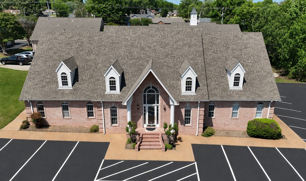 Primary Photo Of 6920 Oak Forest Dr, Olive Branch Loft Creative Space For Sale