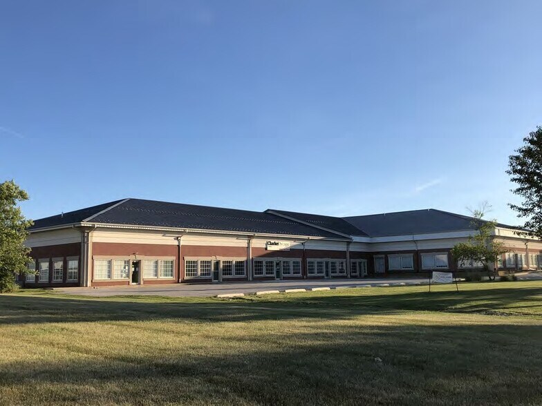 More Photos Of 1217-1249 Arrowhead Ct, Crown Point Warehouse For Lease