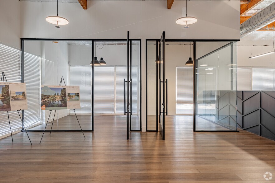 More Photos Of 1522 Brookhollow Dr, Santa Ana Office For Sale