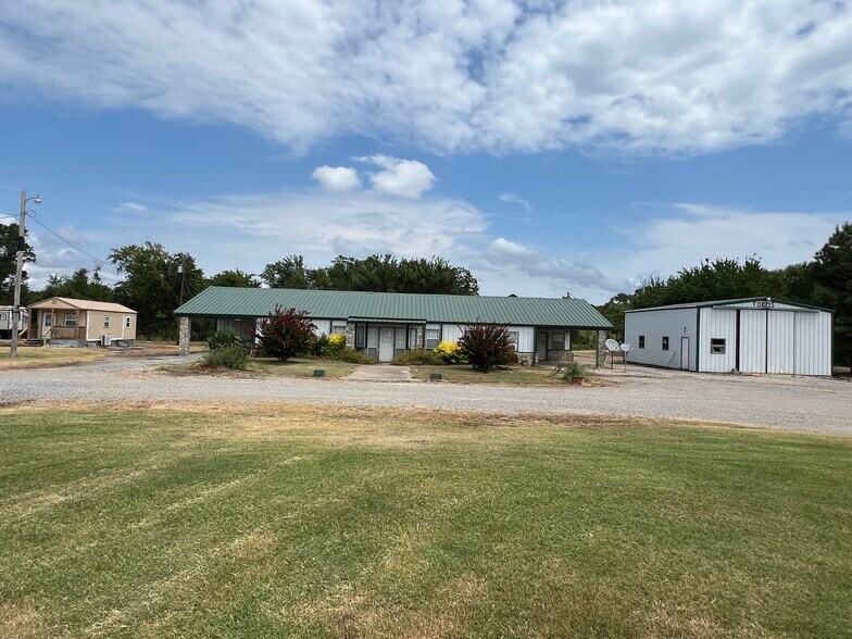Primary Photo Of 4361 E Highway 3, Atoka Specialty For Sale
