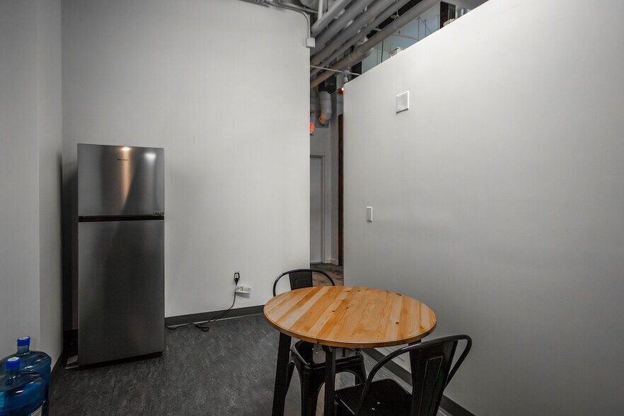 More Photos Of 56 E Cordova St, Vancouver Apartments For Lease