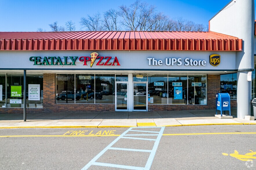 More Photos Of 5920-5990 University Blvd, Coraopolis Unknown For Lease