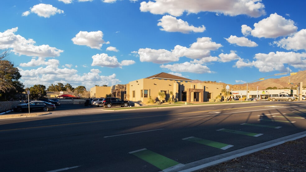 More Photos Of 7001 Westwind Dr, El Paso Office Residential For Lease