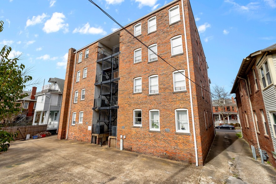 More Photos Of 625 W Princess Anne Rd, Norfolk Apartments For Sale