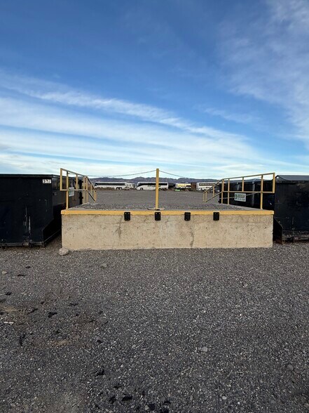 More Photos Of 2990 N Townsend Ave, Montrose Light Distribution For Sale