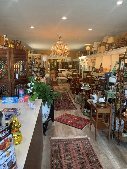 More Photos Of 2340 Ingleside Ave, Macon-Bibb General Retail For Sale