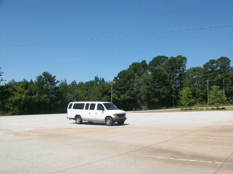 More Photos Of 99 Ellis Trl, Covington Religious Facility For Sale