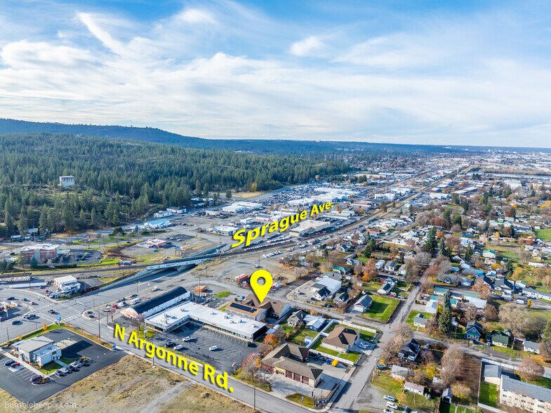More Photos Of 104-106 N Hutchinson Rd, Spokane Valley Flex For Sale
