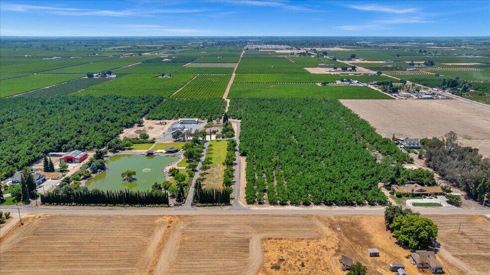More Photos Of 13715 E Nebraska Ave, Kingsburg Land For Sale