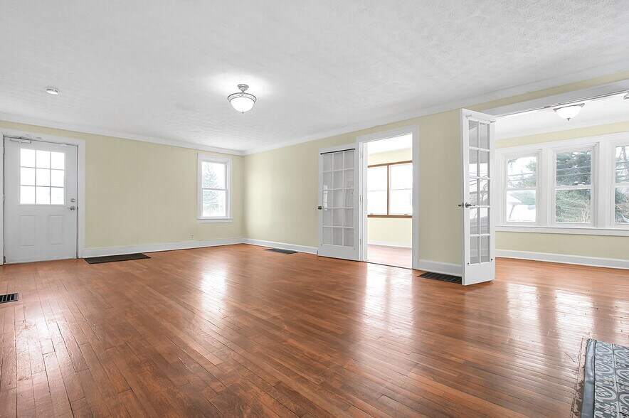 More Photos Of 1805 Columbus Rd, Granville Daycare Center For Sale