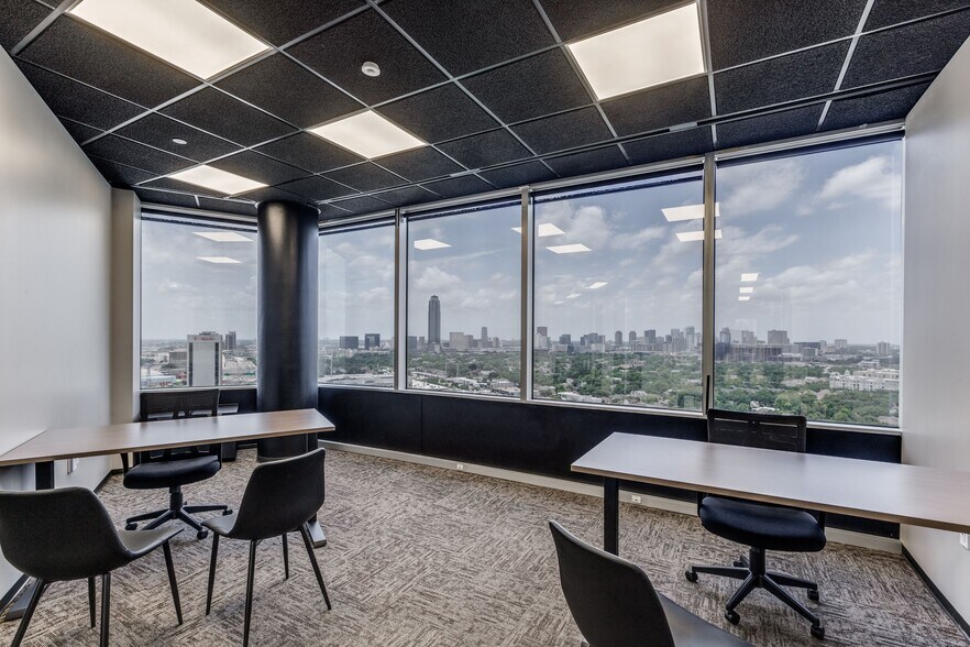 More Photos Of 24 Greenway Plz, Houston Office For Lease