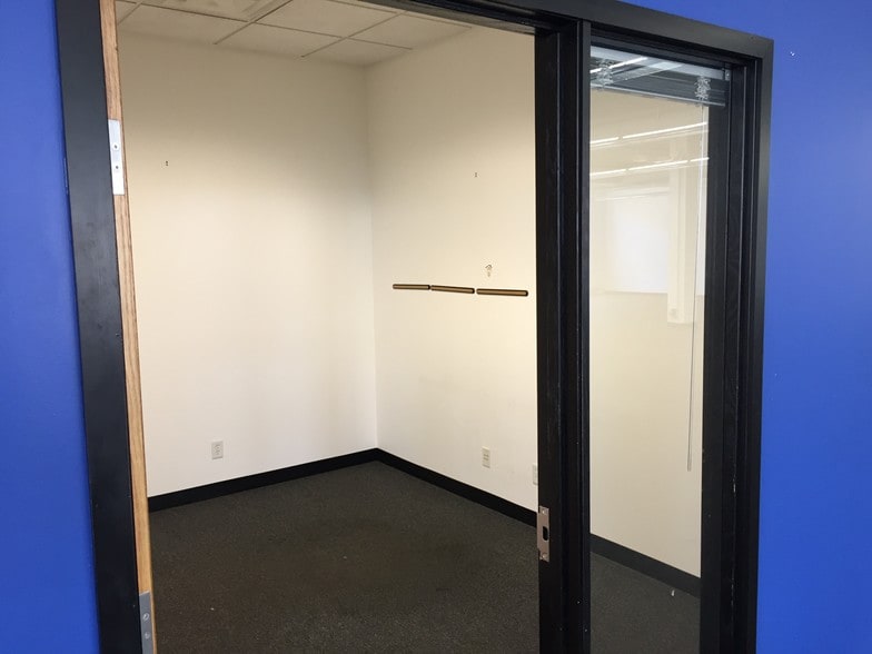 More Photos Of 419-425 Wabasha St N, Saint Paul Loft Creative Space For Sale