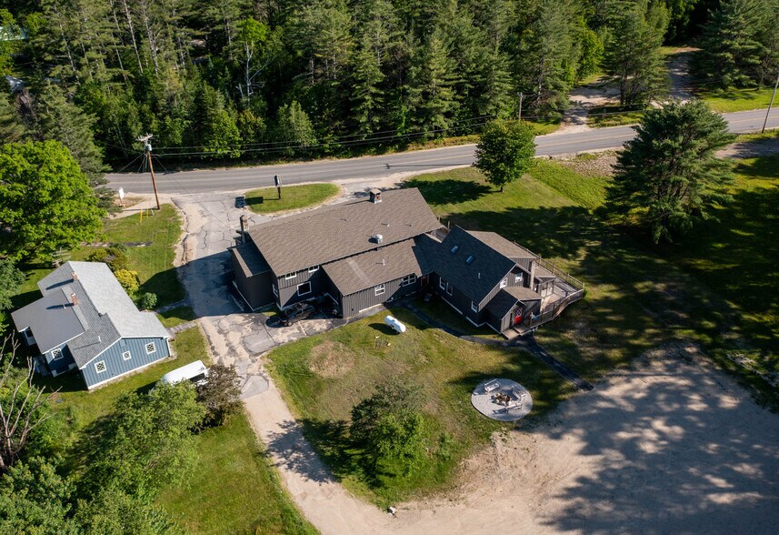 More Photos Of 23 Skiway Rd, Newry Hotel For Sale