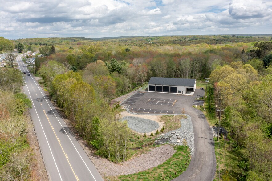 More Photos Of 186 Norwich rd, Plainfield Warehouse For Sale