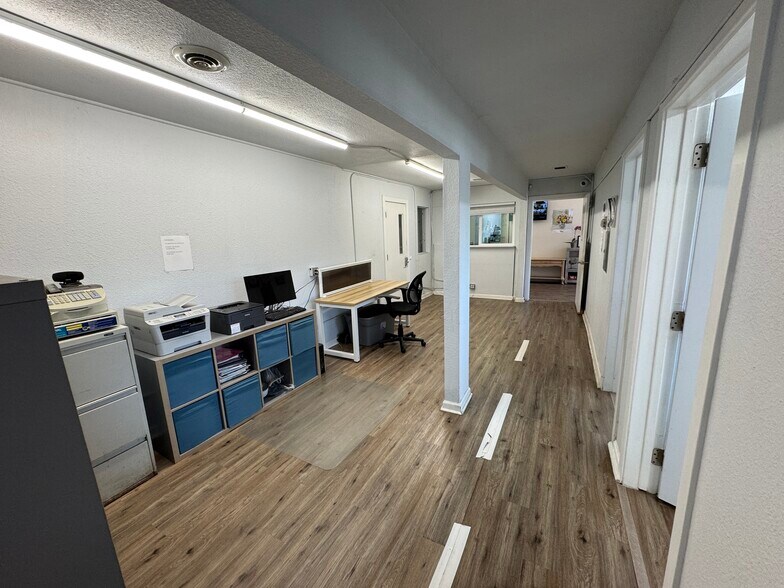 More Photos Of 2820 Broadmoor Ave, Concord Office For Sale