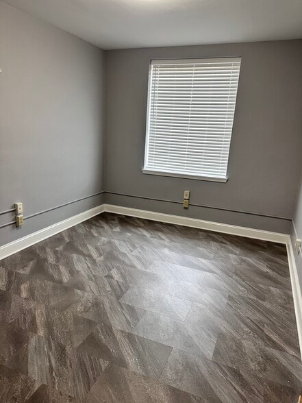 More Photos Of 401 Depot St NW, Christiansburg Medical For Sale