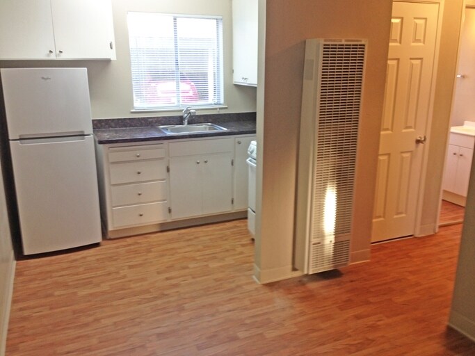 More Photos Of 19 E 41st Pl, San Mateo Apartments For Sale