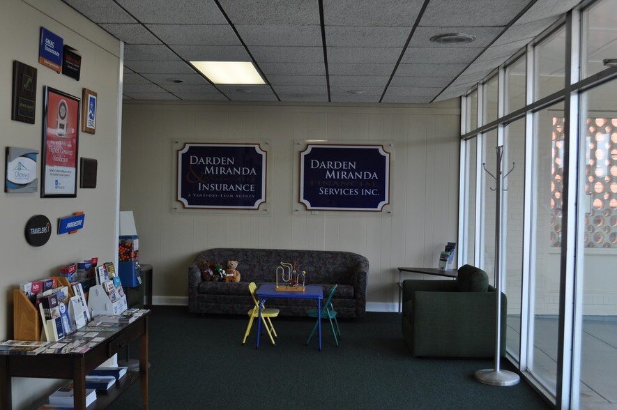 More Photos Of 3007 Fort Bragg Rd, Fayetteville Office For Sale