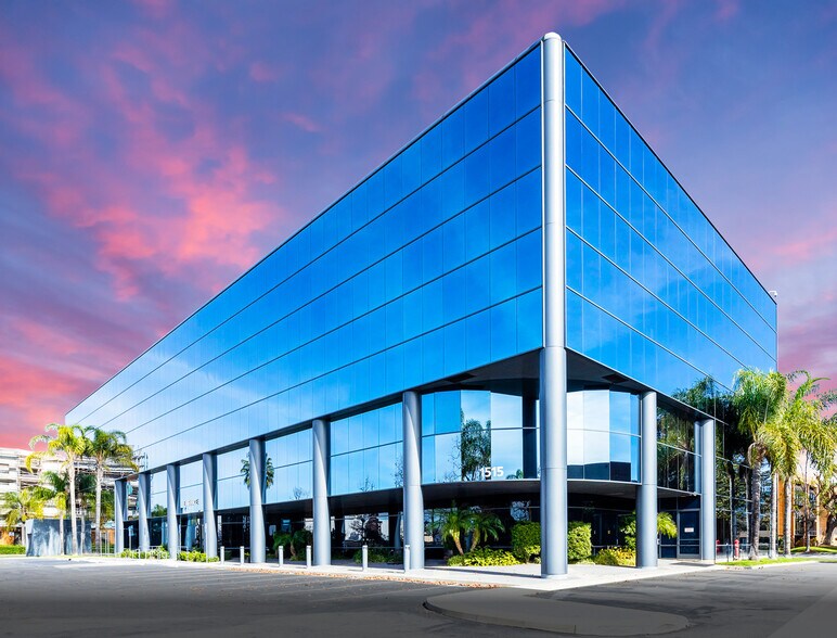 More Photos Of 1515 E Orangewood Ave, Anaheim Office For Sale