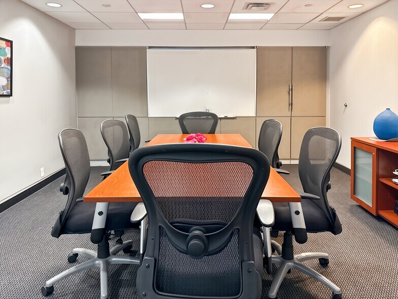 More Photos Of 157 Church St, New Haven Coworking Space