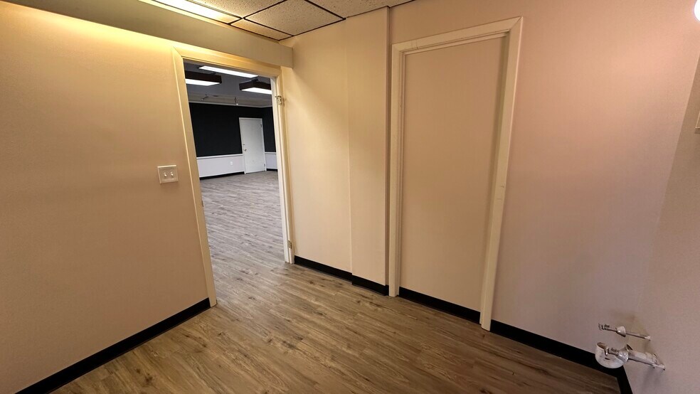 More Photos Of 3005 Brodhead Rd, Bethlehem Office For Sale