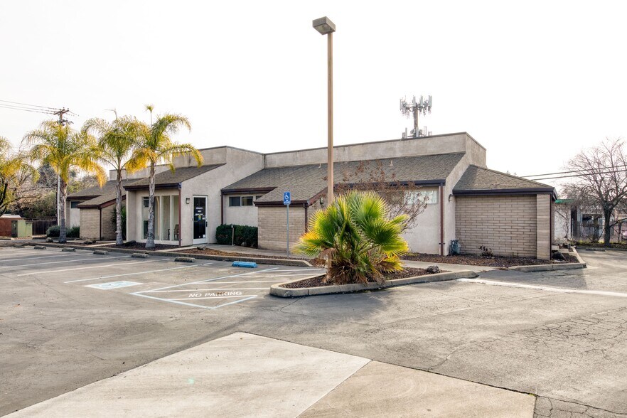 More Photos Of 2928 Eastern Ave, Sacramento Medical For Sale
