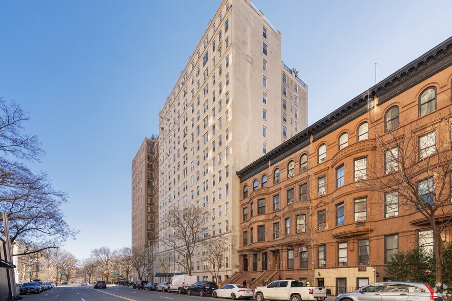 More Photos Of 12 W 96th St, New York Apartments For Sale