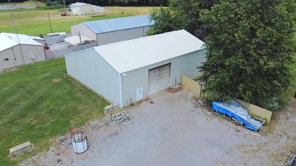 More Photos Of 9422 E Bellview Rd, Mount Vernon Industrial For Sale
