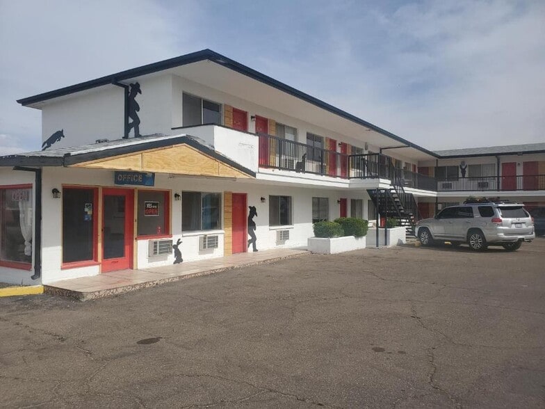 Primary Photo Of 1214 E Route 66 Blvd, Tucumcari Hotel For Sale