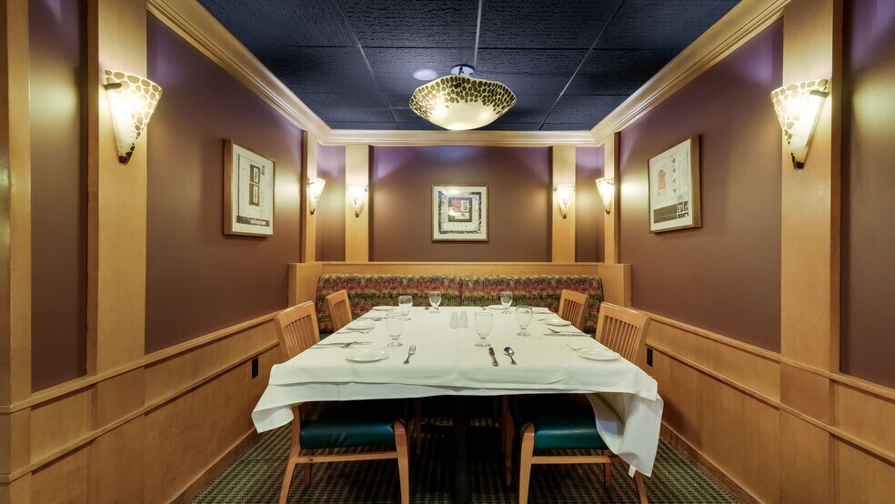 More Photos Of 1373 Easton Rd, Warrington Restaurant For Sale