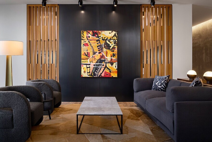 More Photos Of 702 Broadway, San Diego Apartments For Lease