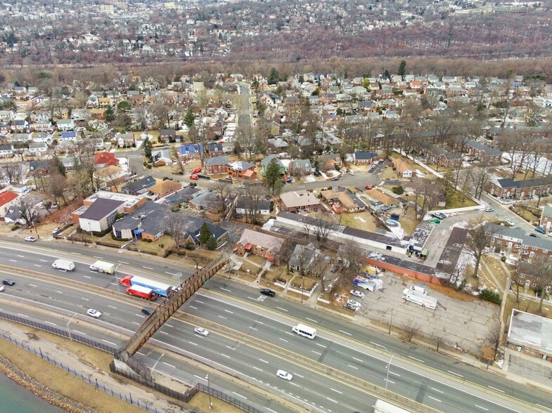 More Photos Of 311 Central Park Ave, Yonkers Specialty For Sale