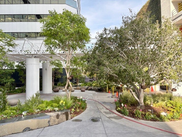 More Photos Of 5200 W Century Blvd, Los Angeles Office For Lease