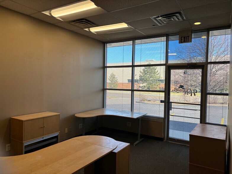 More Photos Of 600 Northgate Pky, Wheeling Manufacturing For Lease