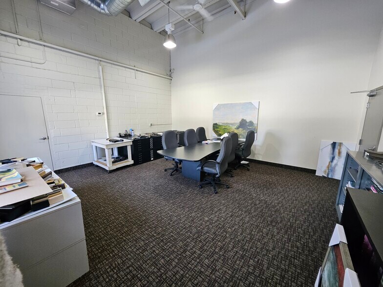 More Photos Of 3715 50th Ave, Minneapolis Manufacturing For Sale