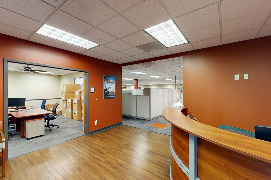 More Photos Of 5050 Old Collinsville Rd, Swansea Office For Sale