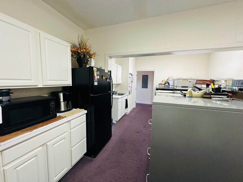 More Photos Of 12443 San Jose Blvd, Jacksonville Office For Lease