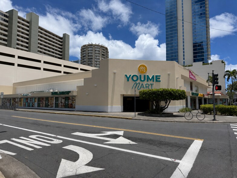 Primary Photo Of 711 Keeaumoku St, Honolulu Freestanding For Sale