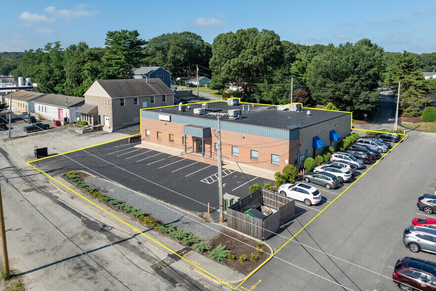 More Photos Of 30 Benefit St, Warwick Medical For Sale