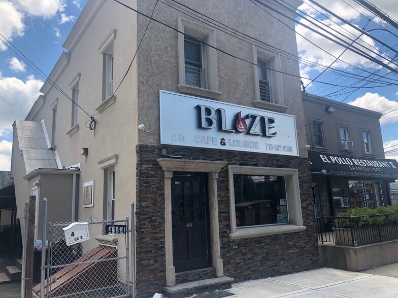 Primary Photo Of 4164 Victory Blvd, Staten Island Restaurant For Sale