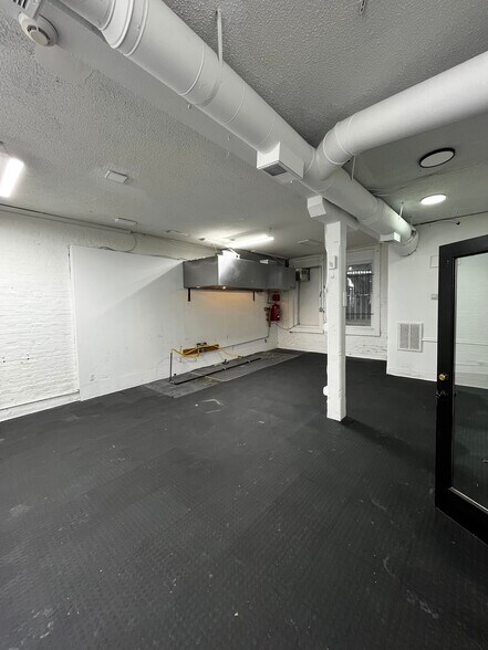 More Photos Of 251 Trinity Ave SW, Atlanta General Retail For Sale