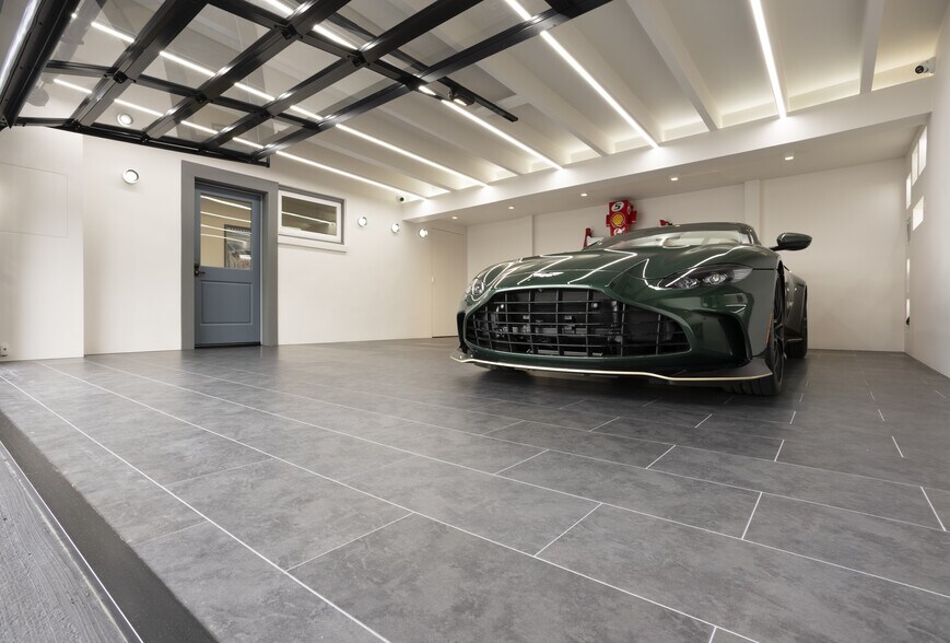 More Photos Of 1217 S Railroad Ave, San Mateo Showroom For Sale