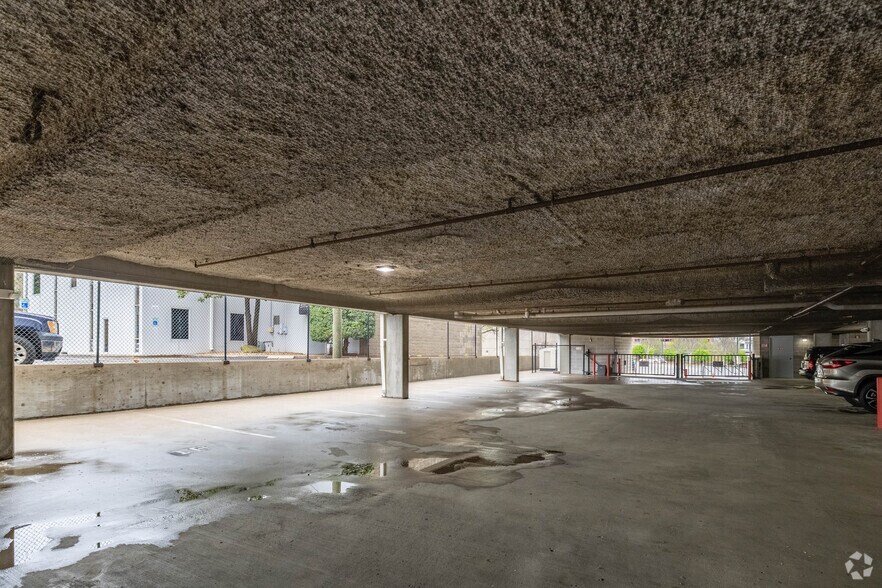 More Photos Of 1 Music Cir N, Nashville Coworking Space