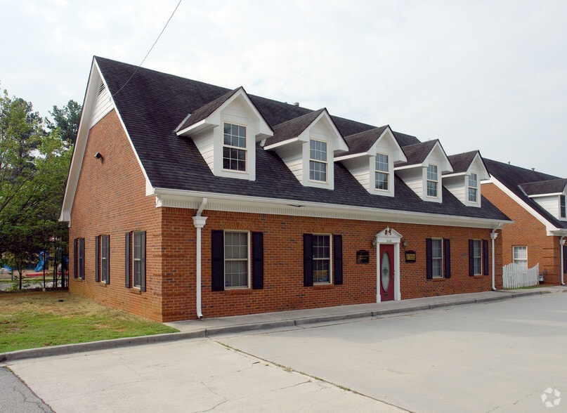 More Photos Of 5440 Lilburn Stone Mountain Rd, Stone Mountain Office For Lease