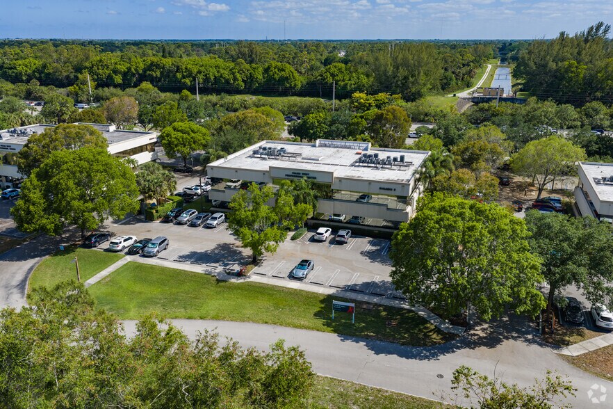 More Photos Of 12989 Southern Blvd, Loxahatchee Unknown For Lease