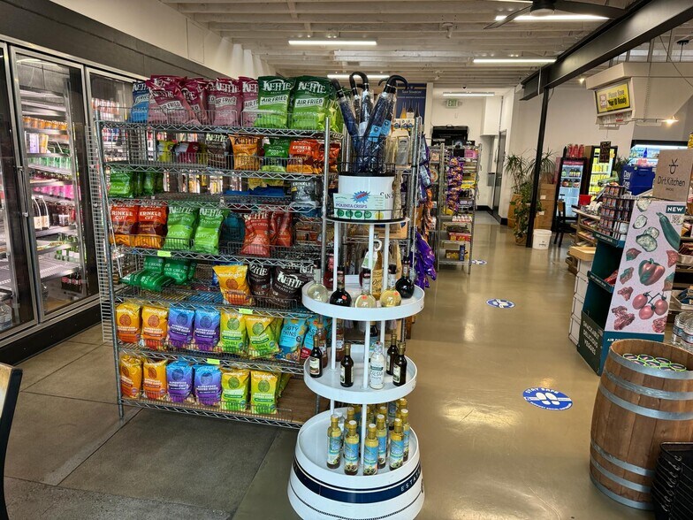 More Photos Of 2305 Ocean Park Blvd, Santa Monica Restaurant For Sale