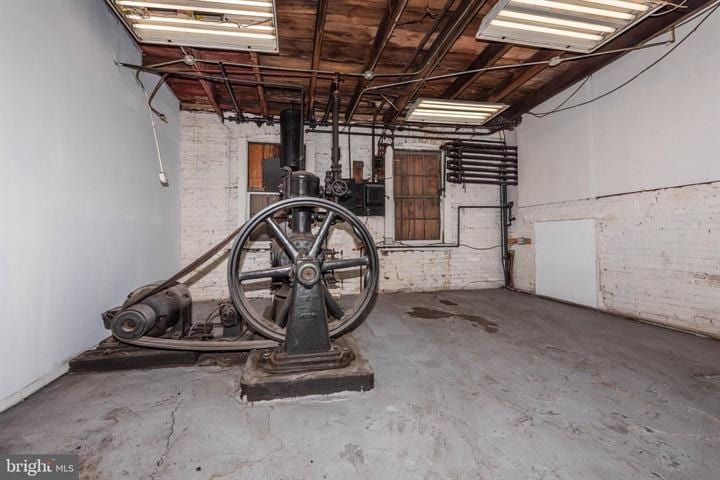 More Photos Of 242 S Dean St, Baltimore Warehouse For Lease