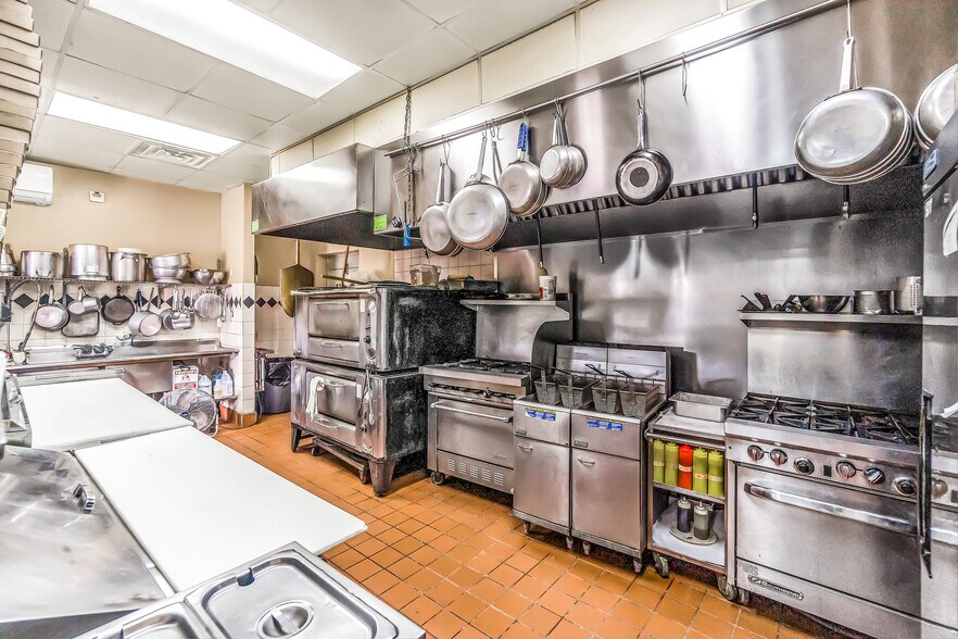 More Photos Of 15 N Liberty St, Southington Restaurant For Sale